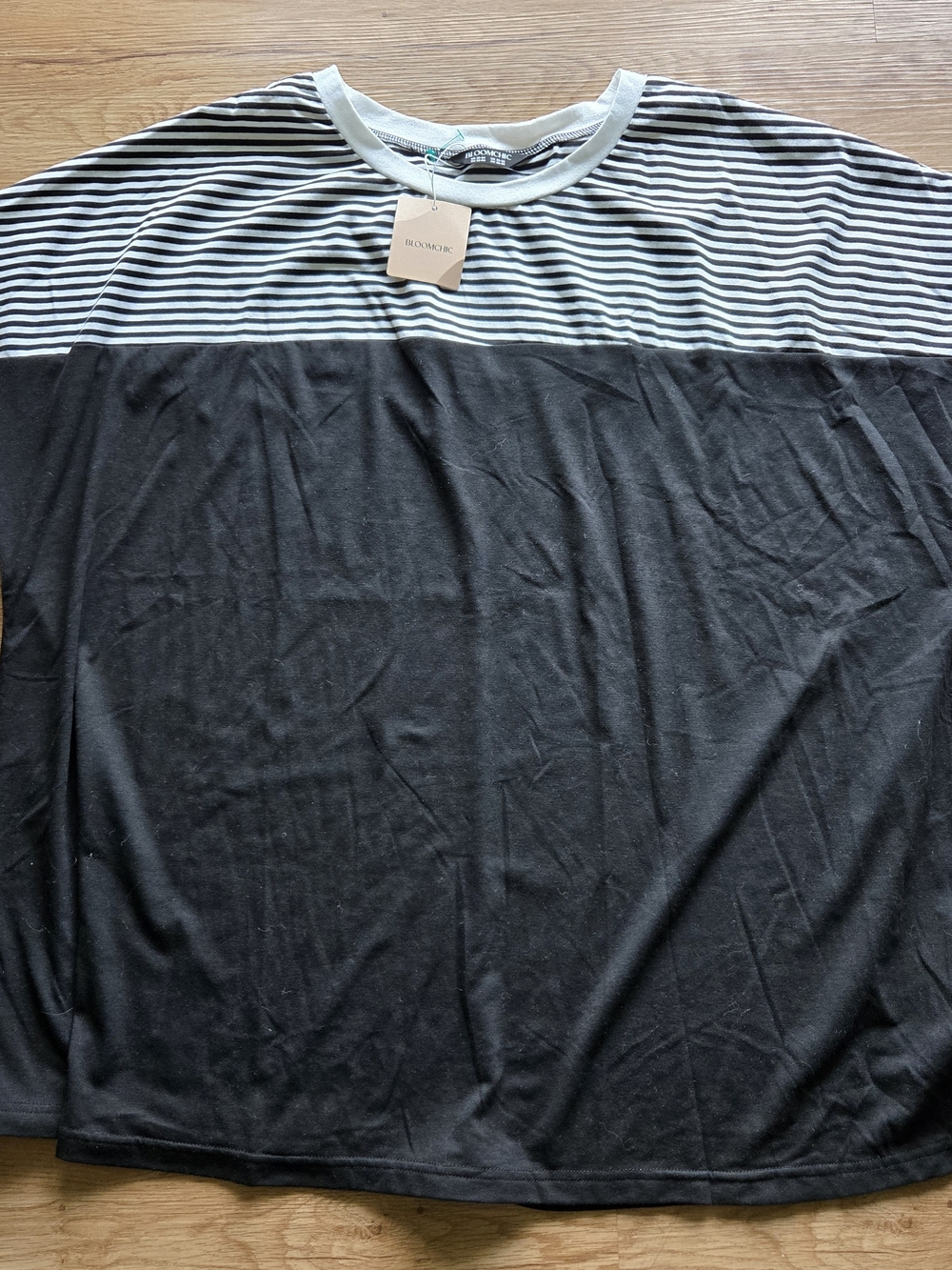 BloomChic Women's Black Tee with White Striped Yoke Short Sleeve 22-24